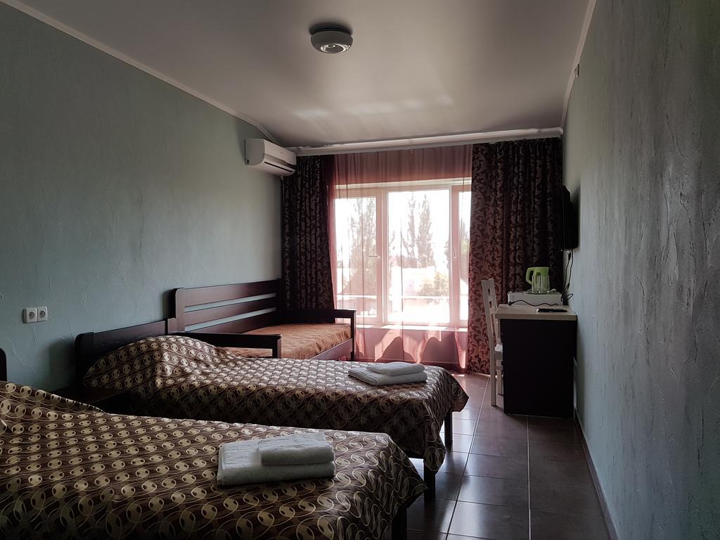 Hotel Odessa コブルロ エクステリア 写真